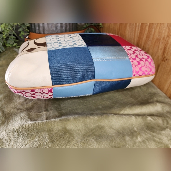 ⭐️EUC COACH Patchwork Hobo Shoulder Bag - Picture 4 of 11